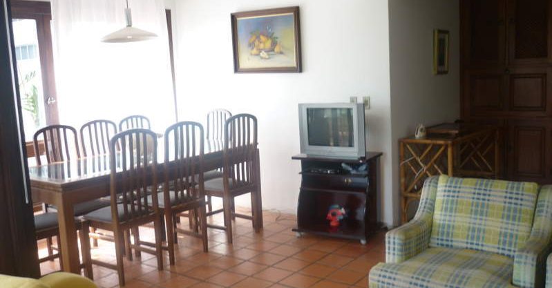 Apartamento amplo para alugar em Torres