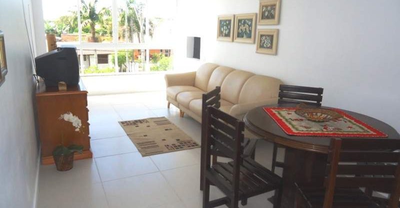 Apartamento com suite para aluguel em Torres
