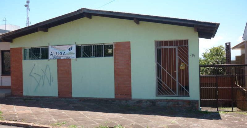 Casa ampla para alugar em Torres