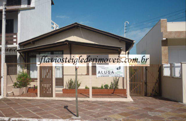 Excelente casa para alugar em Torres