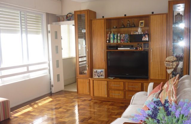 Apartamento especial para alugar em Torres