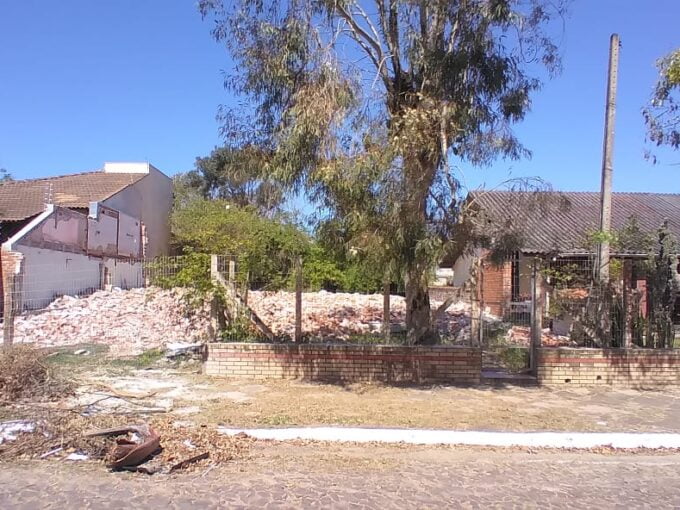 Terreno a venda em Torres RS duas quadras do mar