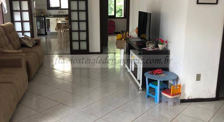 Casa confortável a venda na Cal em Torres