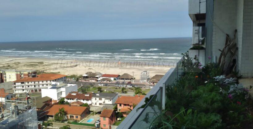Apartamento 3 dormitórios para locação de férias em Torres