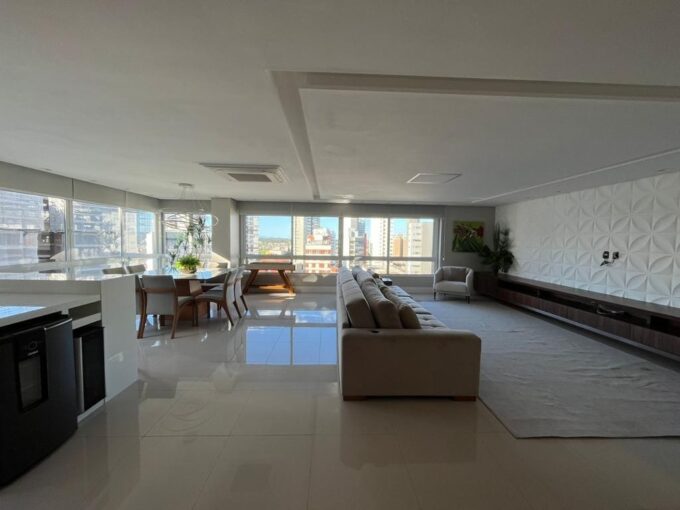 Apartamento alto padrão a venda na Praia Grande em Torres RS