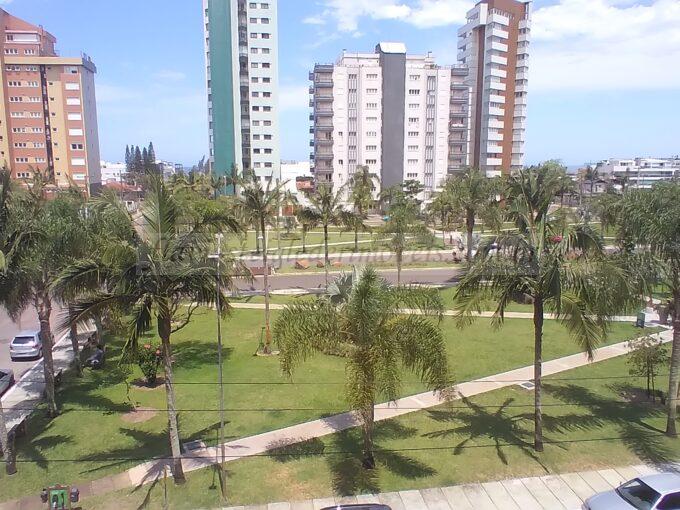 Apartamento 3 dormitórios em frente as 4 praças em Torres RS
